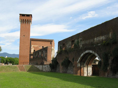 Guelph Tower in Pisa Italy (Torre Guelfa)